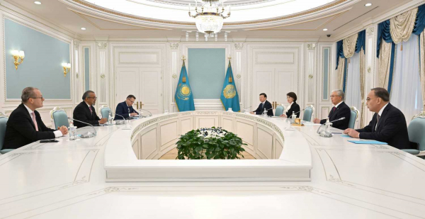 Президент Қасым-Жомарт Тоқаев Дүниежүзілік денсаулық сақтау ұйымының бас директоры Тедрос Адханом Гебрейесуспен кездесті
Президент Қасым-Жомарт Тоқаев Дүниежүзілік денсаулық сақтау ұйымының бас директоры Тедрос Адханом Гебрейесуспен кездесті