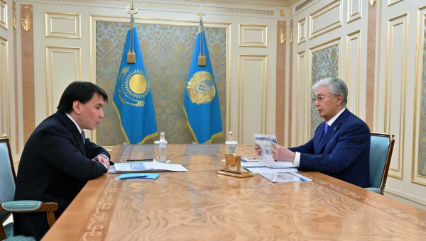 Токаев заслушал отчёт о либерализации экономики и развитии конкуренции
Токаев заслушал отчёт о либерализации экономики и развитии конкуренции