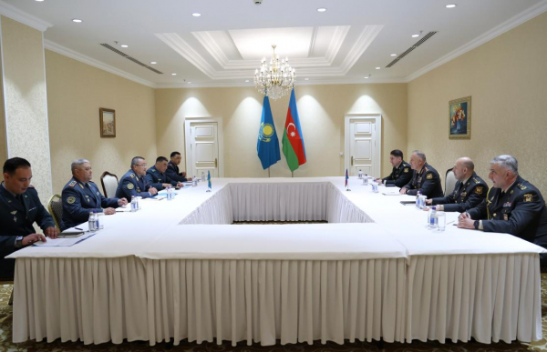 Қазақстан мен Әзербайжан әскери ынтымақтастықтың жаңа бағыттарын талқылады Қазақстан мен Әзербайжан әскери ынтымақтастықтың жаңа бағыттарын талқылады