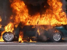 BMW влетел в опору и вспыхнул: смертельное ДТП произошло на трассе в Костанайской области