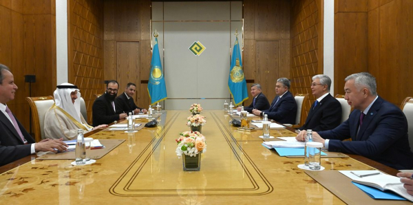 Тоқаев Ислам даму банкінің президентімен миллиардтаған долларлық жобаларды талқылады Тоқаев Ислам даму банкінің президентімен миллиардтаған долларлық жобаларды талқылады