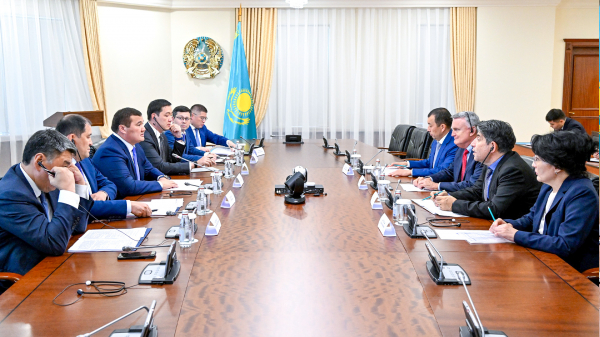 Қазақстан әлемдік өнеркәсіп көшбасшыларымен серіктестікті күшейтіп жатыр Қазақстан әлемдік өнеркәсіп көшбасшыларымен серіктестікті күшейтіп жатыр
