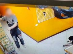 Бывшего сотрудника магазина заподозрили в краже автозапчастей на миллион тенге в Астане