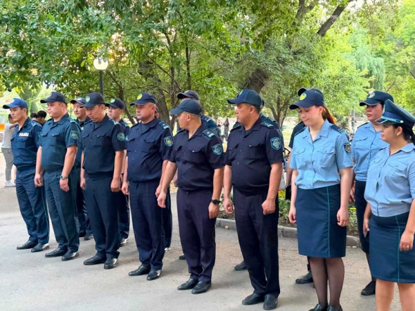 Поддержание чистоты и общественного порядка: профилактический рейд провели на набережной реки Есиль
Поддержание чистоты и общественного порядка: профилактический рейд провели на набережной реки Есиль