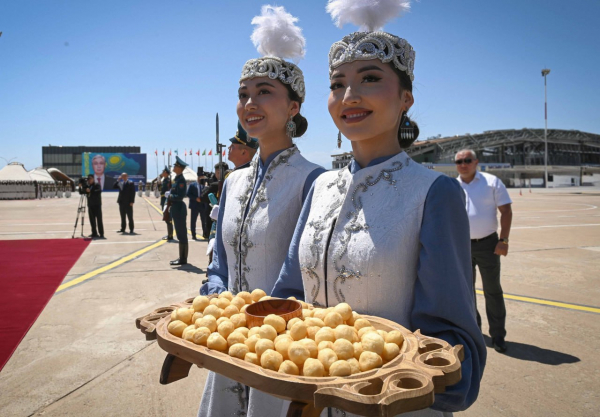 Тоқаев Орталық Азия елдері көшбасшыларының кездесуіне қатысу үшін Шолпан-Атаға келді