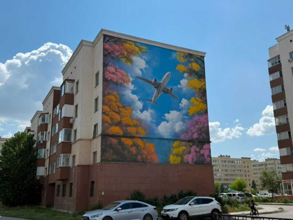 Новый мурал «Арманың асқақ болсын!» появился в Астане
Новый мурал «Арманың асқақ болсын!» появился в Астане