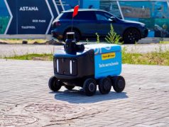 Роботы-курьеры начали доставлять заказы жителям Астаны