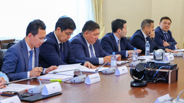 ЕЭК Кеңесі Қазақстандағы жүк тасымалдаушылар үшін маңызды шешім қабылдады