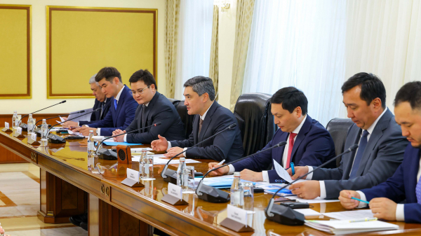 Бектенов Дүниежүзілік банк, Shell және Chevron басшыларымен келіссөздер өткізді