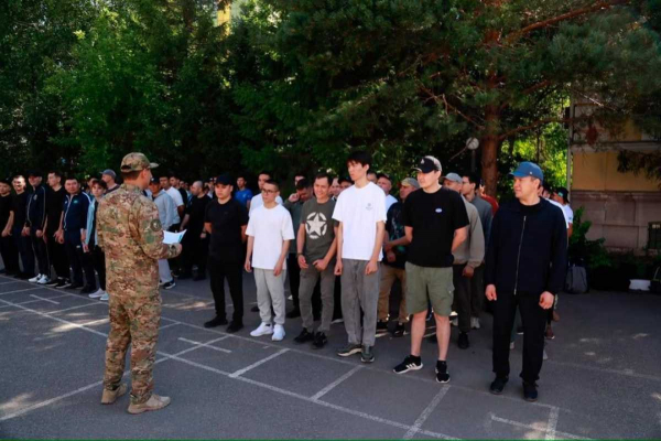 Свыше 100 военнообязанных запаса отправили на воинские сборы в Астане
Свыше 100 военнообязанных запаса отправили на воинские сборы в Астане