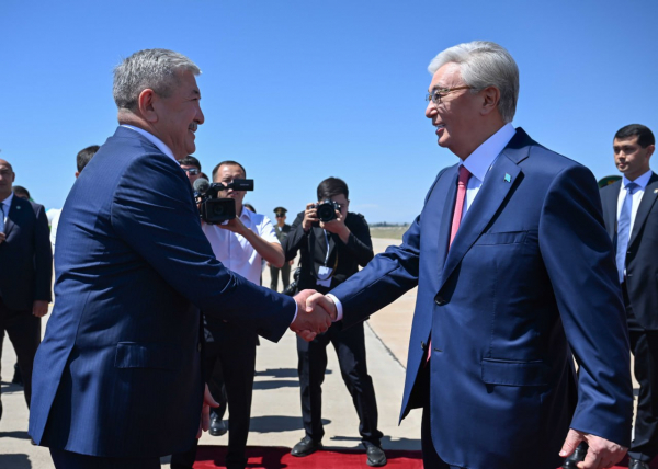 Тоқаев Орталық Азия елдері көшбасшыларының кездесуіне қатысу үшін Шолпан-Атаға келді