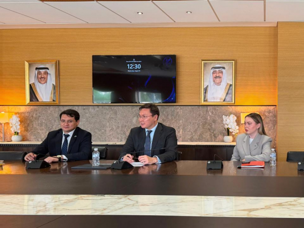 Kuwait Oil Company-дегі қазақстандықтар: елші өндіріс орнына барды Kuwait Oil Company-дегі қазақстандықтар: елші өндіріс орнына барды