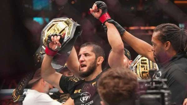 Ислам Махачев установил исторический рекорд после защиты титула в UFC
Ислам Махачев установил исторический рекорд после защиты титула в UFC