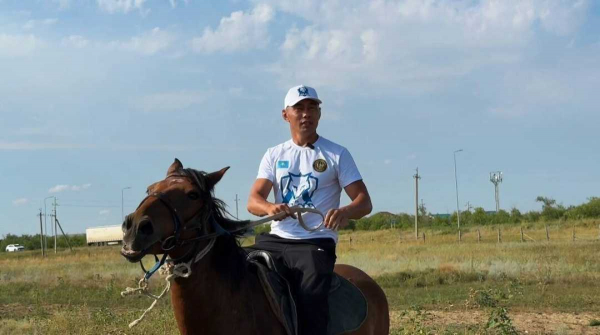 Служба, спорт и традиции: полицейский добивается успехов в разных сферах в ЗКО
Служба, спорт и традиции: полицейский добивается успехов в разных сферах в ЗКО