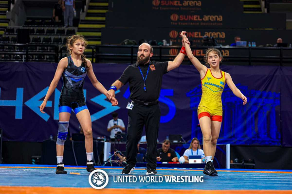Казахстан завершил чемпионат мира U17 по женской борьбе с двумя медалями
Казахстан завершил чемпионат мира U17 по женской борьбе с двумя медалями