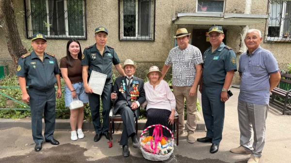Ветеран Великой Отечественной войны отметил 101-летие в Алматы
Ветеран Великой Отечественной войны отметил 101-летие в Алматы