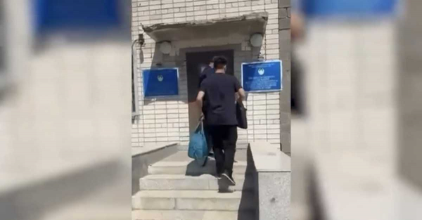 Видео с нецензурной бранью в Instagram обернулось арестом для астанчанина
Видео с нецензурной бранью в Instagram обернулось арестом для астанчанина