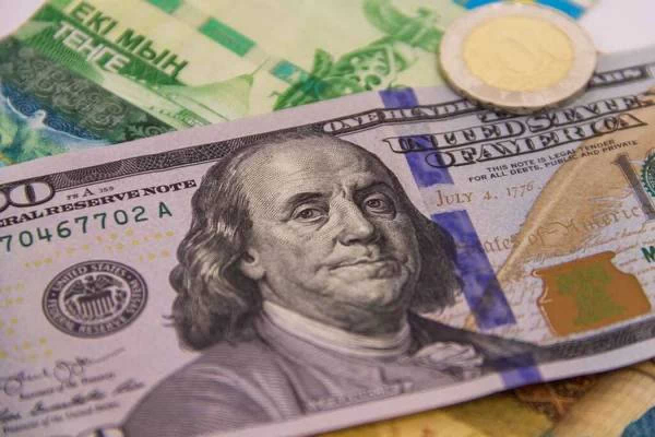 Курс доллара в Казахстане приблизился к 465 тенге
Курс доллара в Казахстане приблизился к 465 тенге