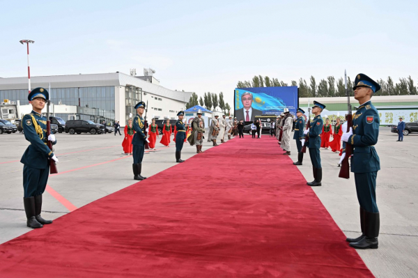 Тоқаев ШЫҰ саммитіне қатысу үшін Бішкекке барды Тоқаев ШЫҰ саммитіне қатысу үшін Бішкекке барды