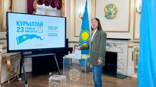 Лондон Құрылтай сайлауына қосылды: №408 учаске ашылды Лондон Құрылтай сайлауына қосылды: №408 учаске ашылды