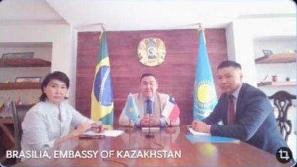 Мұқағалидың Чили туралы поэмасы екі ел кездесуінің өзегіне айналды Мұқағалидың Чили туралы поэмасы екі ел кездесуінің өзегіне айналды