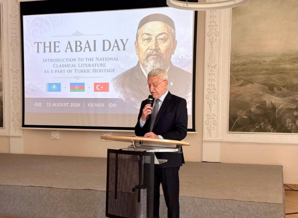 Вильнюстегі Абай: қазақ классикасы түркі диалогының бір бөлігіне қалай айналды
