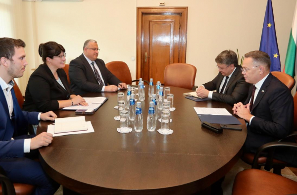 Қазақстан мен Болгария Қара теңіздегі кеме қатынасы қауіпсіздігін талқылады Қазақстан мен Болгария Қара теңіздегі кеме қатынасы қауіпсіздігін талқылады