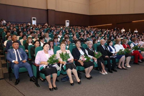 Августовская конференция: пять школ Алматинской области вошли в топ-100 лучших школ страны
Августовская конференция: пять школ Алматинской области вошли в топ-100 лучших школ страны